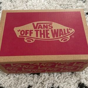 Never worn, in box size 5 toddler Vans